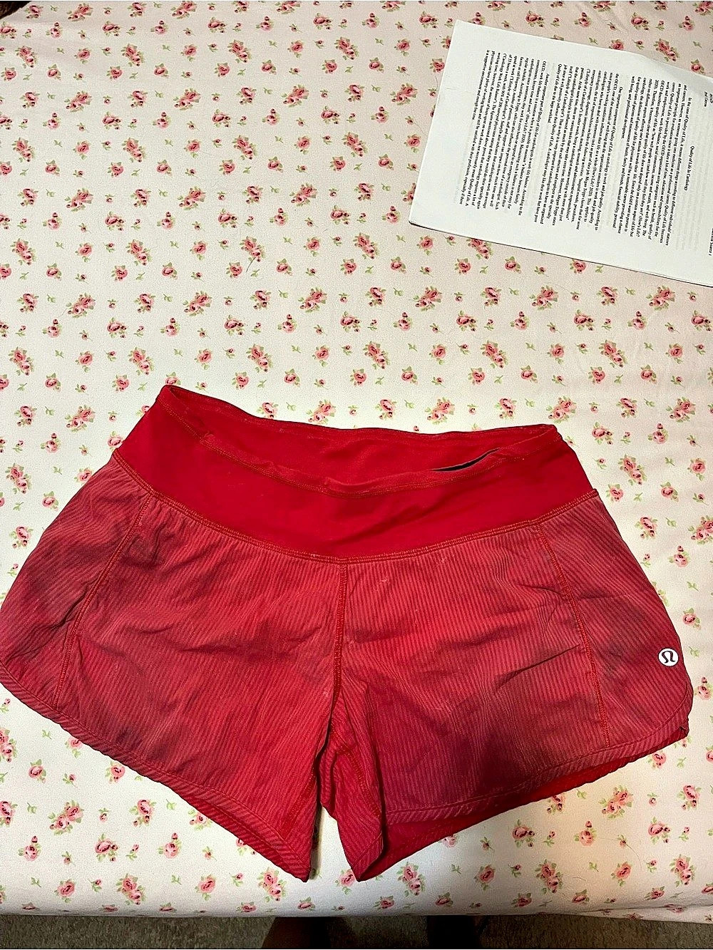 lululemon Speed Up Low-Rise Lined Short 2.5" Shorts Red Size 4